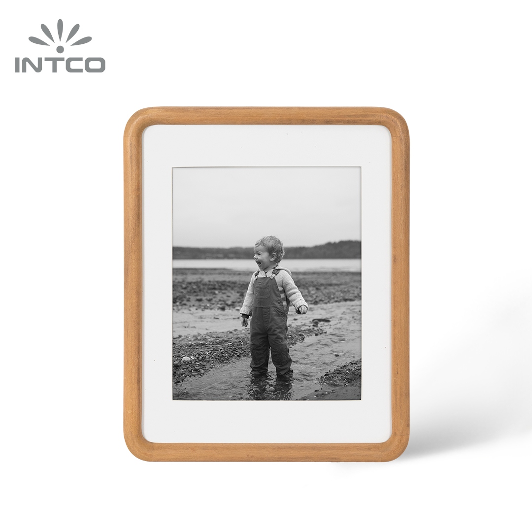 Wall Mounted Natural Wood Photo Frame with Mat