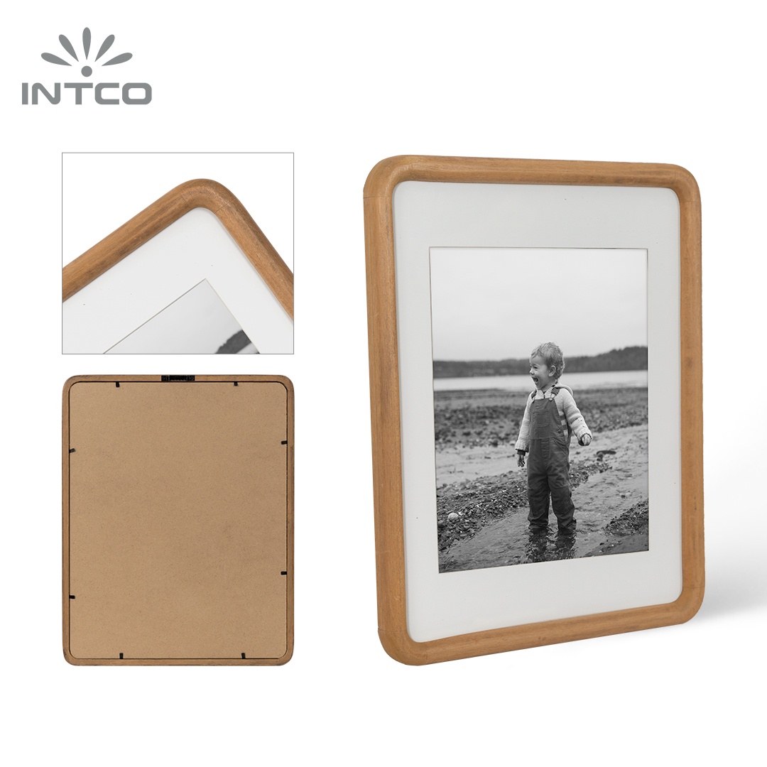 Wall Mounted Natural Wood Photo Frame with Mat